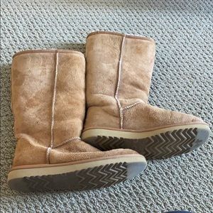Women’s UGGS
